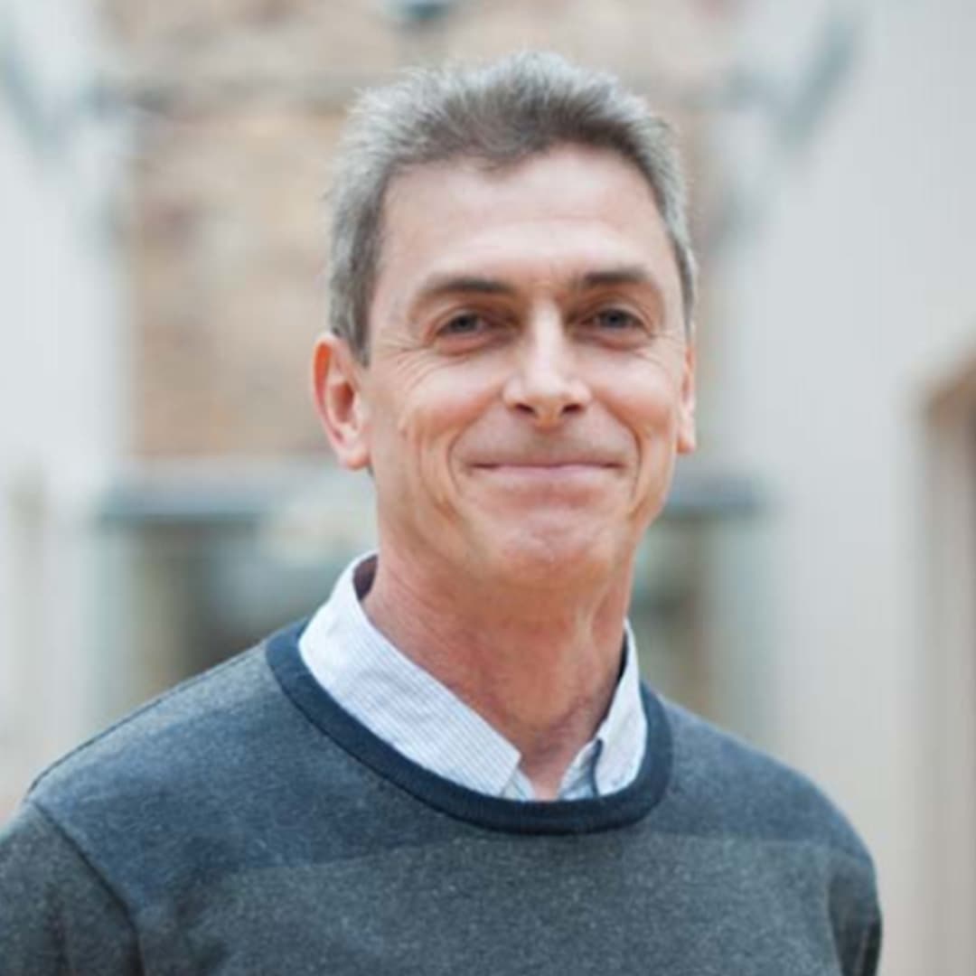 Ian Street headshot.